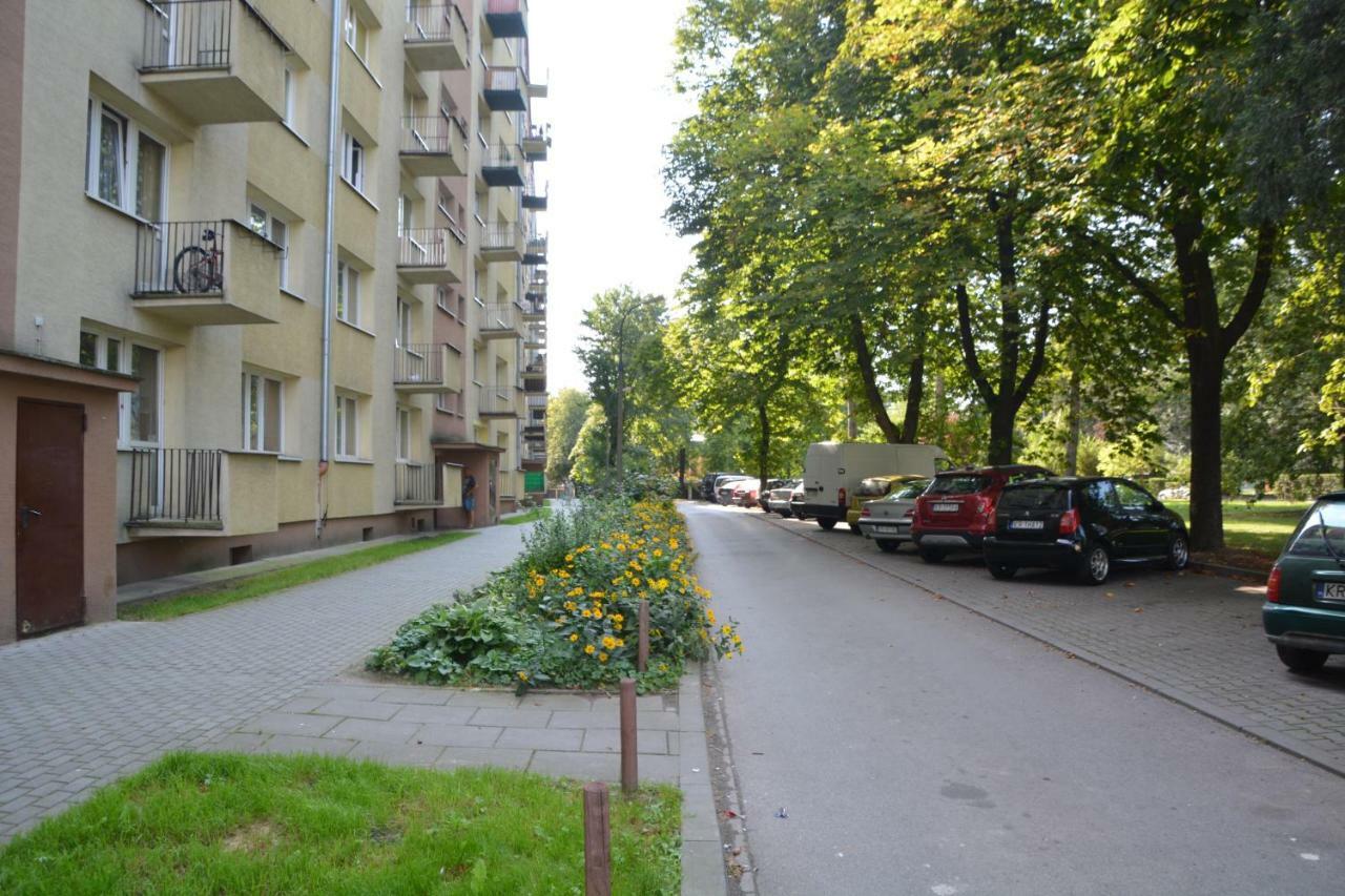 Ferienwohnung Ul. Ugorek Kolo Areny Krakau Exterior foto