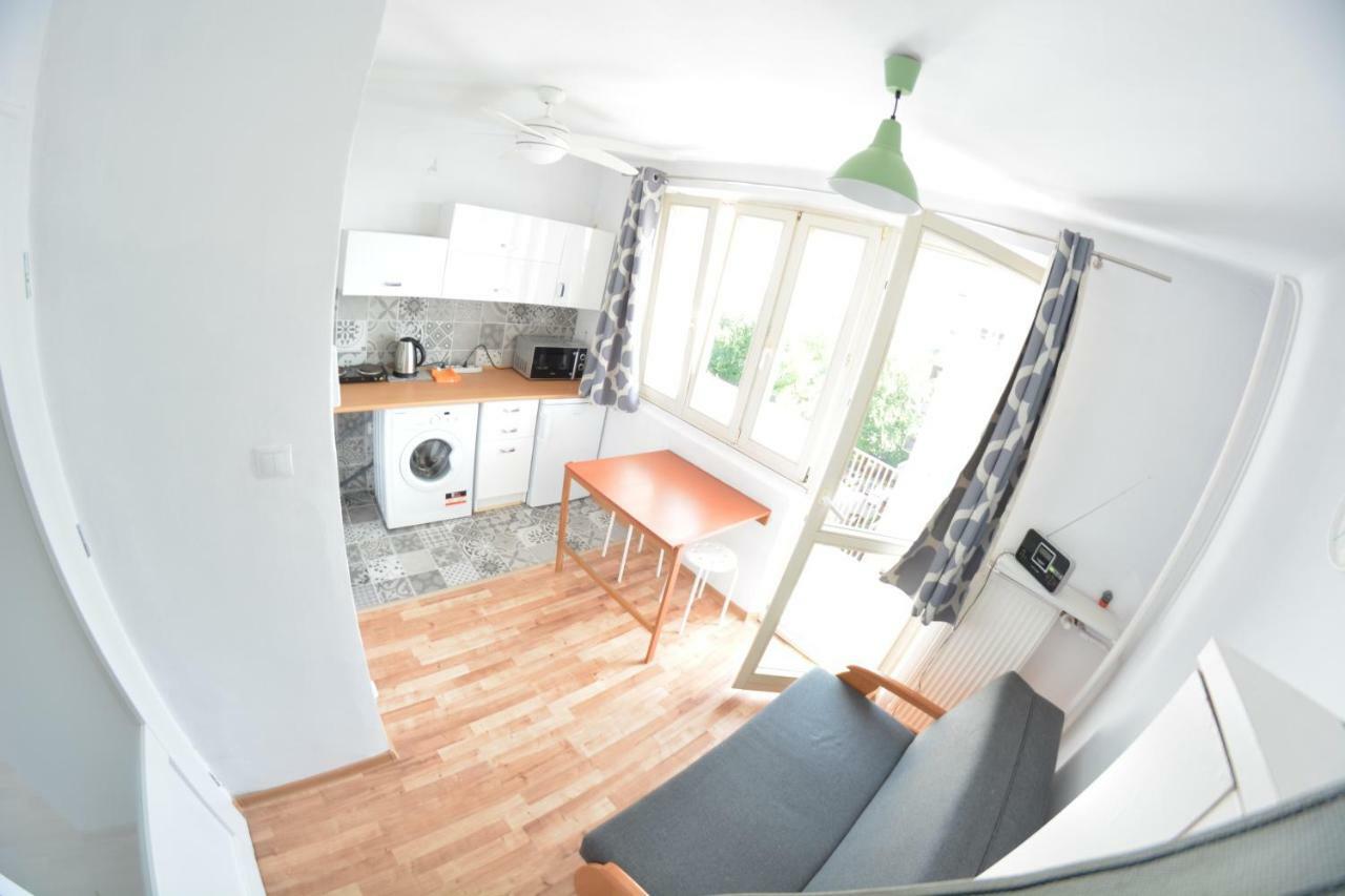 Ferienwohnung Ul. Ugorek Kolo Areny Krakau Exterior foto