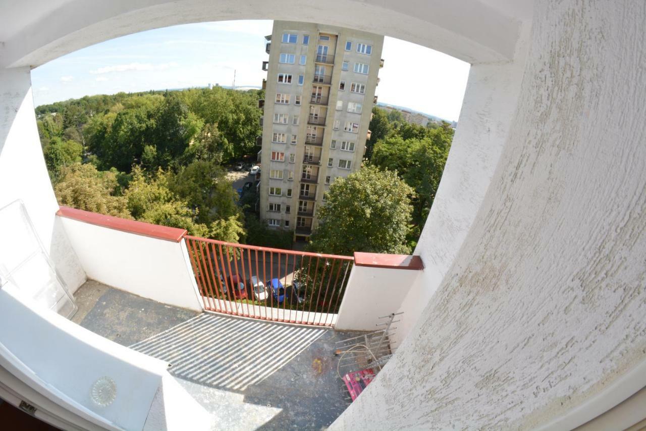 Ferienwohnung Ul. Ugorek Kolo Areny Krakau Exterior foto