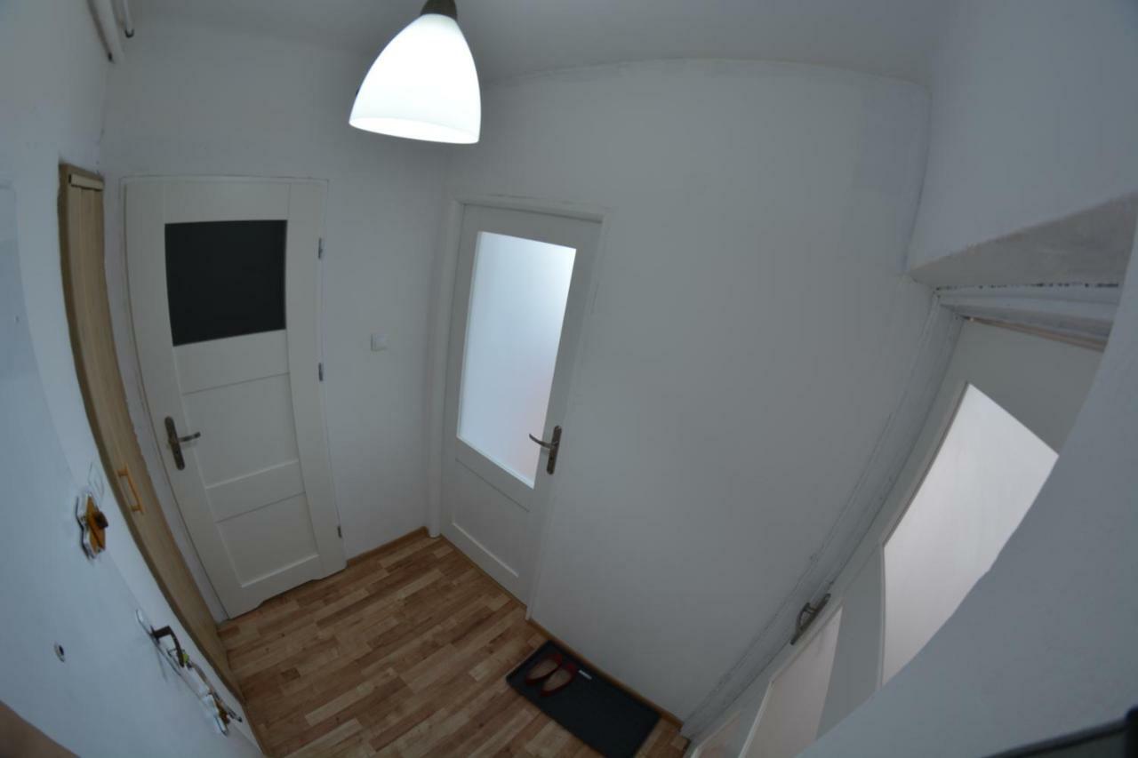 Ferienwohnung Ul. Ugorek Kolo Areny Krakau Exterior foto