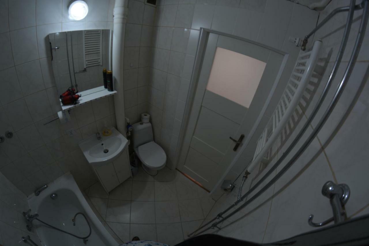Ferienwohnung Ul. Ugorek Kolo Areny Krakau Exterior foto